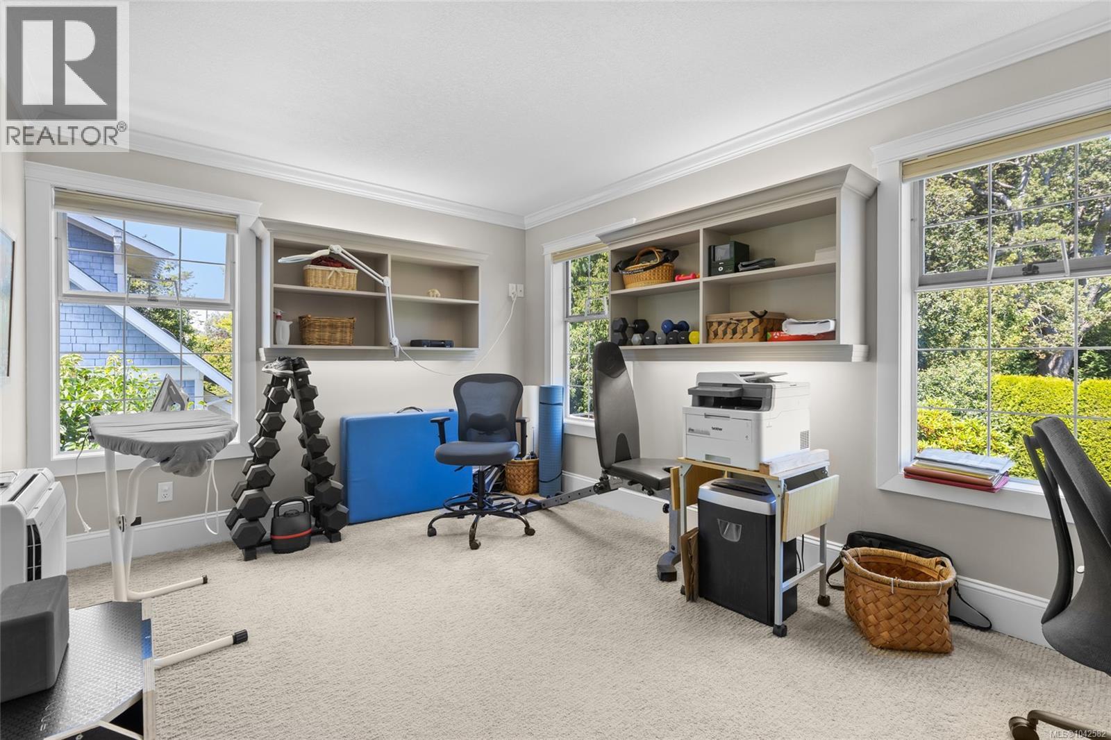 2482 Hazel St, Oak Bay