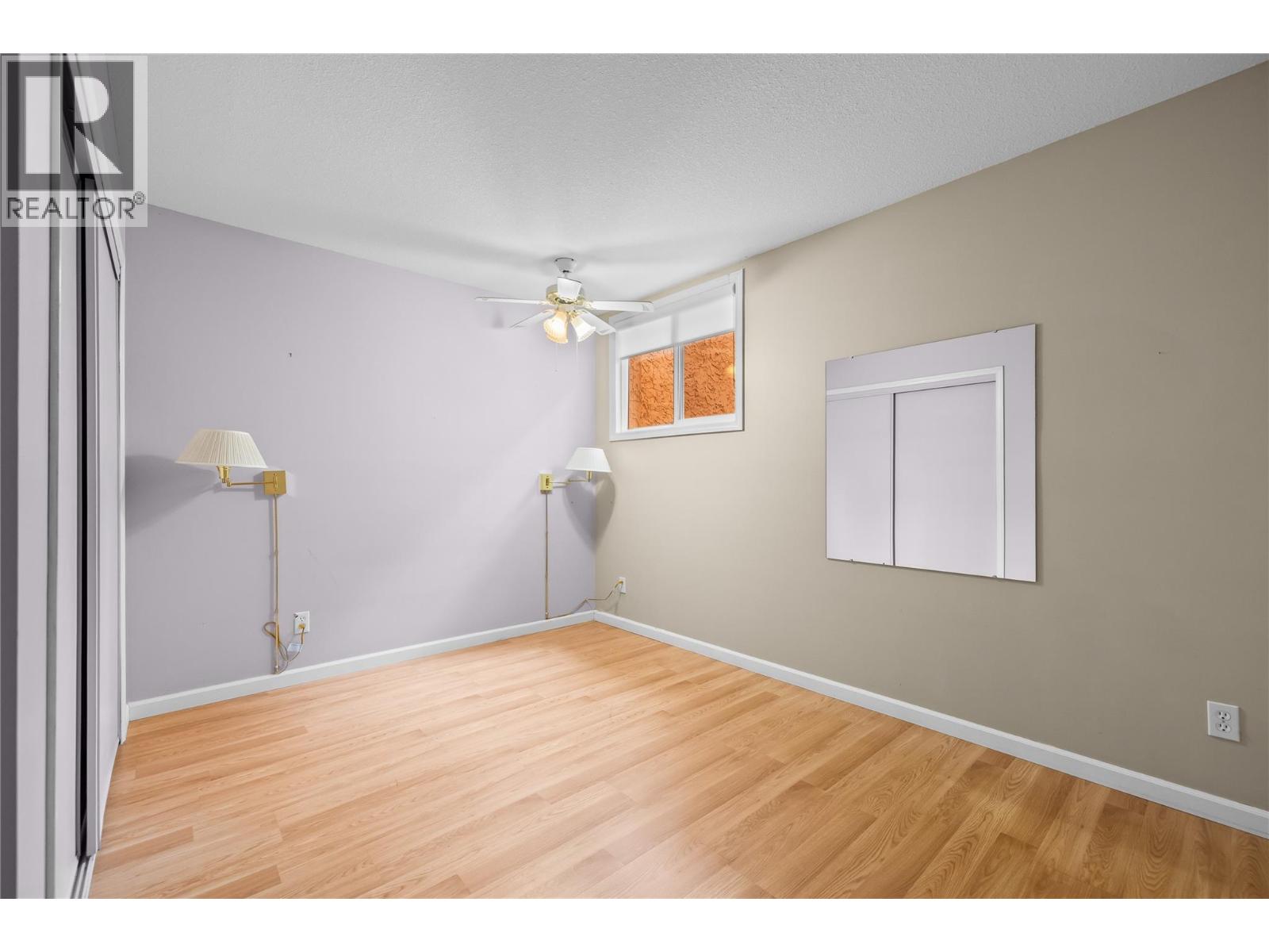 #6 2433 Ingram Road - 16
