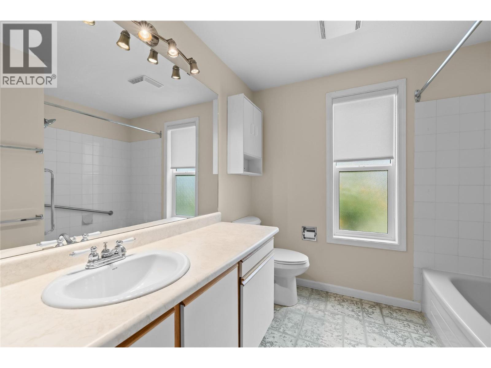 #6 2433 Ingram Road - 21