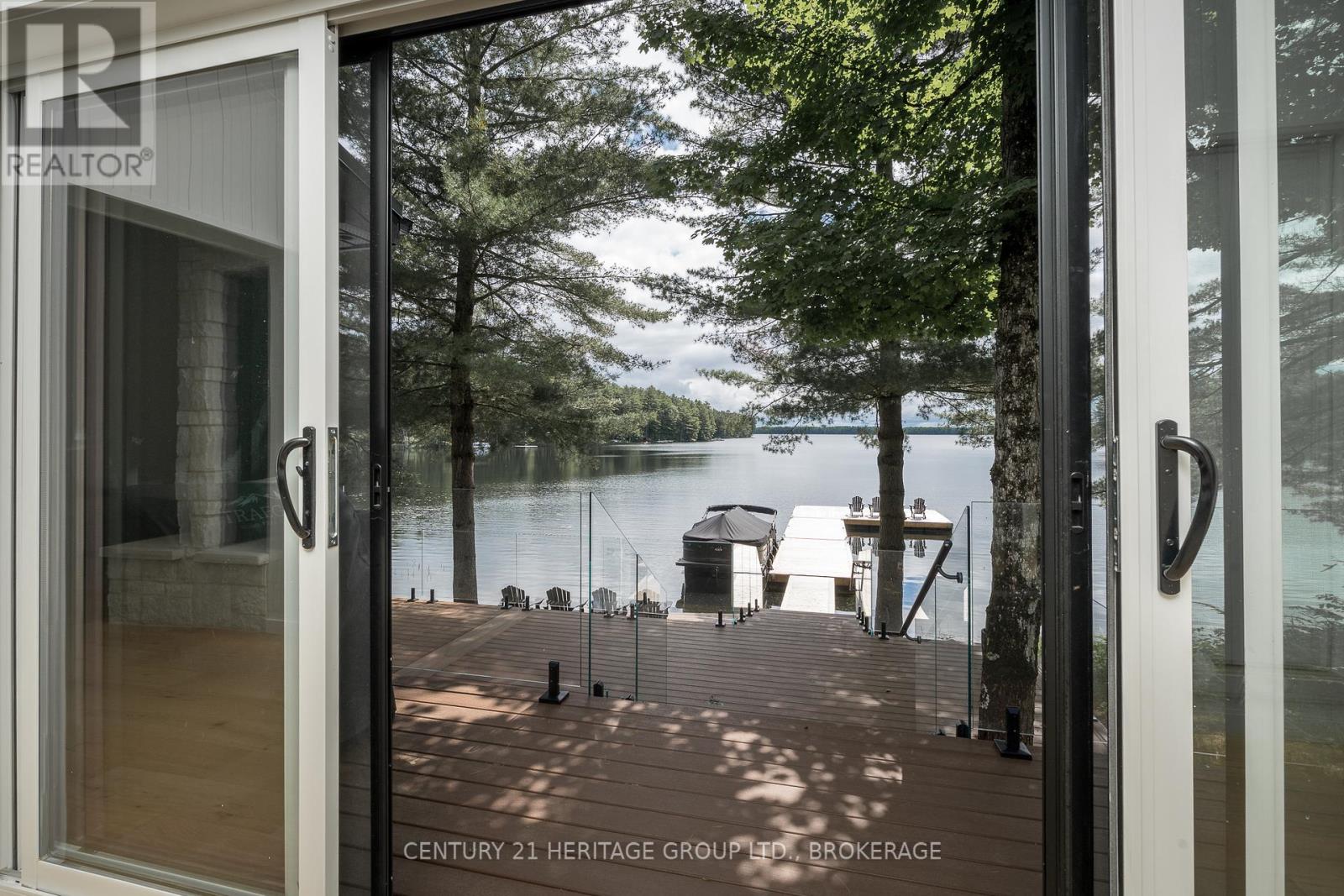 1452 LEGGAT LAKE ROAD - 18