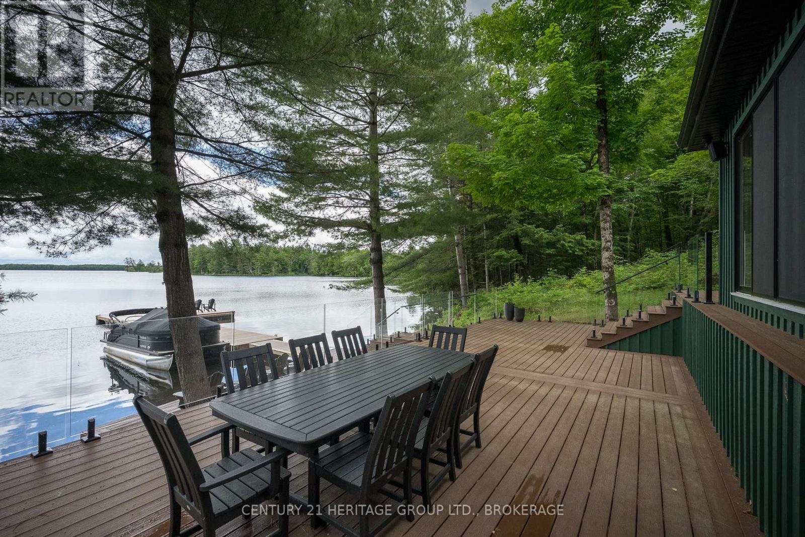 1452 LEGGAT LAKE ROAD - 21