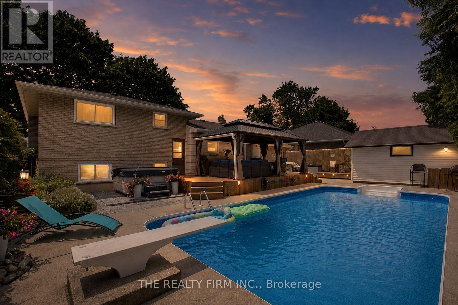 493 MAPLE STREET - 2