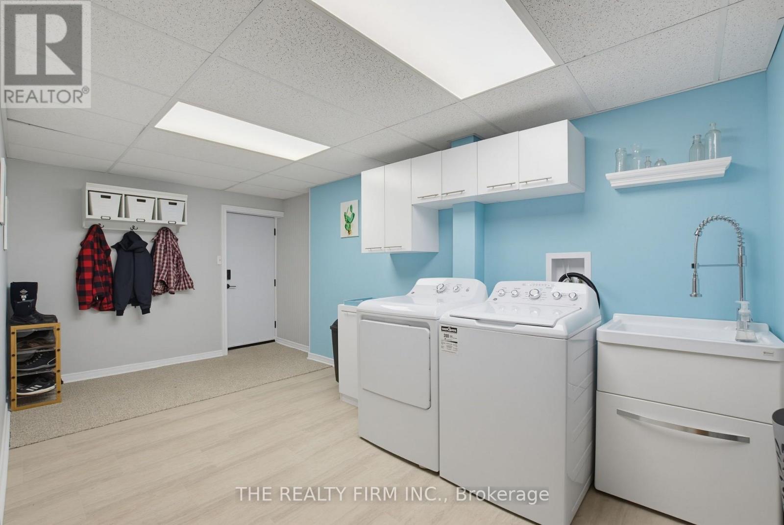 493 MAPLE STREET - Image 29