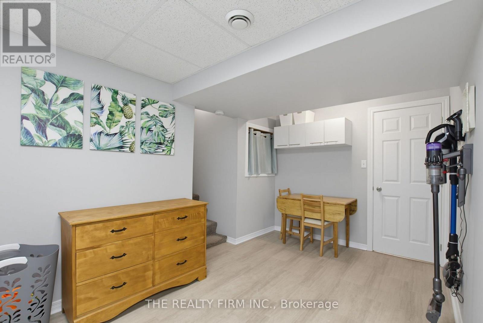 493 MAPLE STREET - Image 30