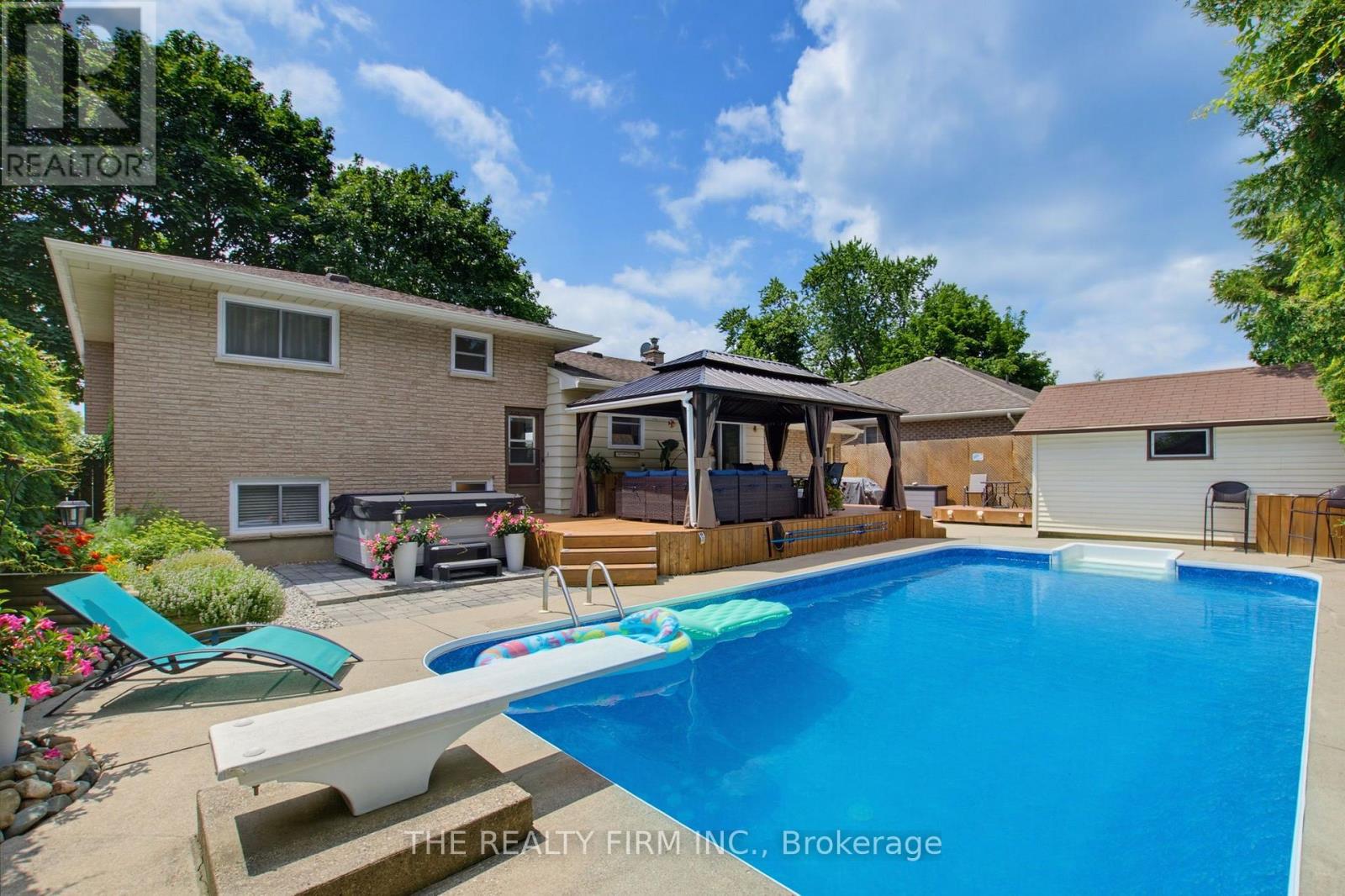 493 MAPLE STREET - Image 34