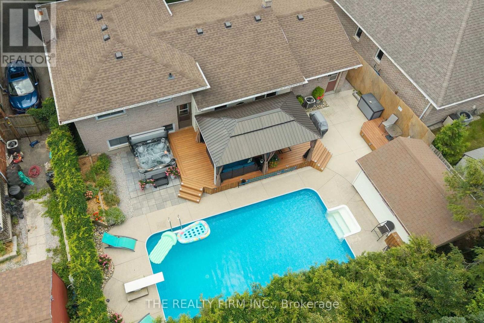 493 MAPLE STREET - Image 40