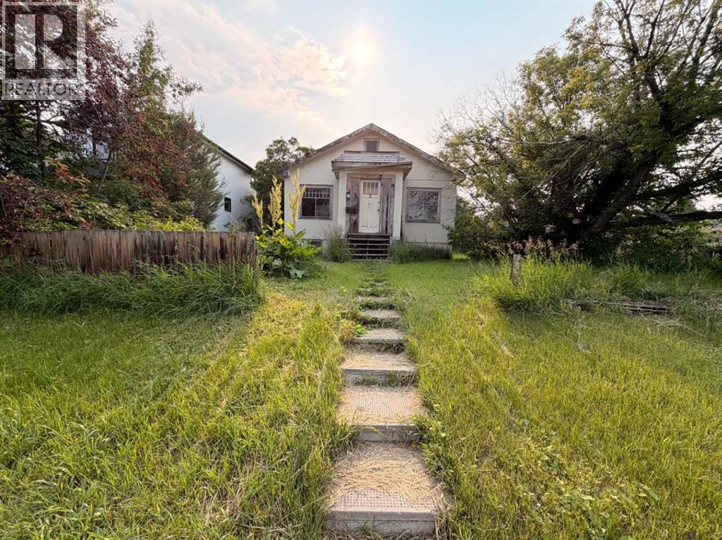 2401 26 Street SW - 2
