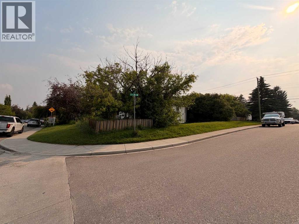 2401 26 Street SW - 5