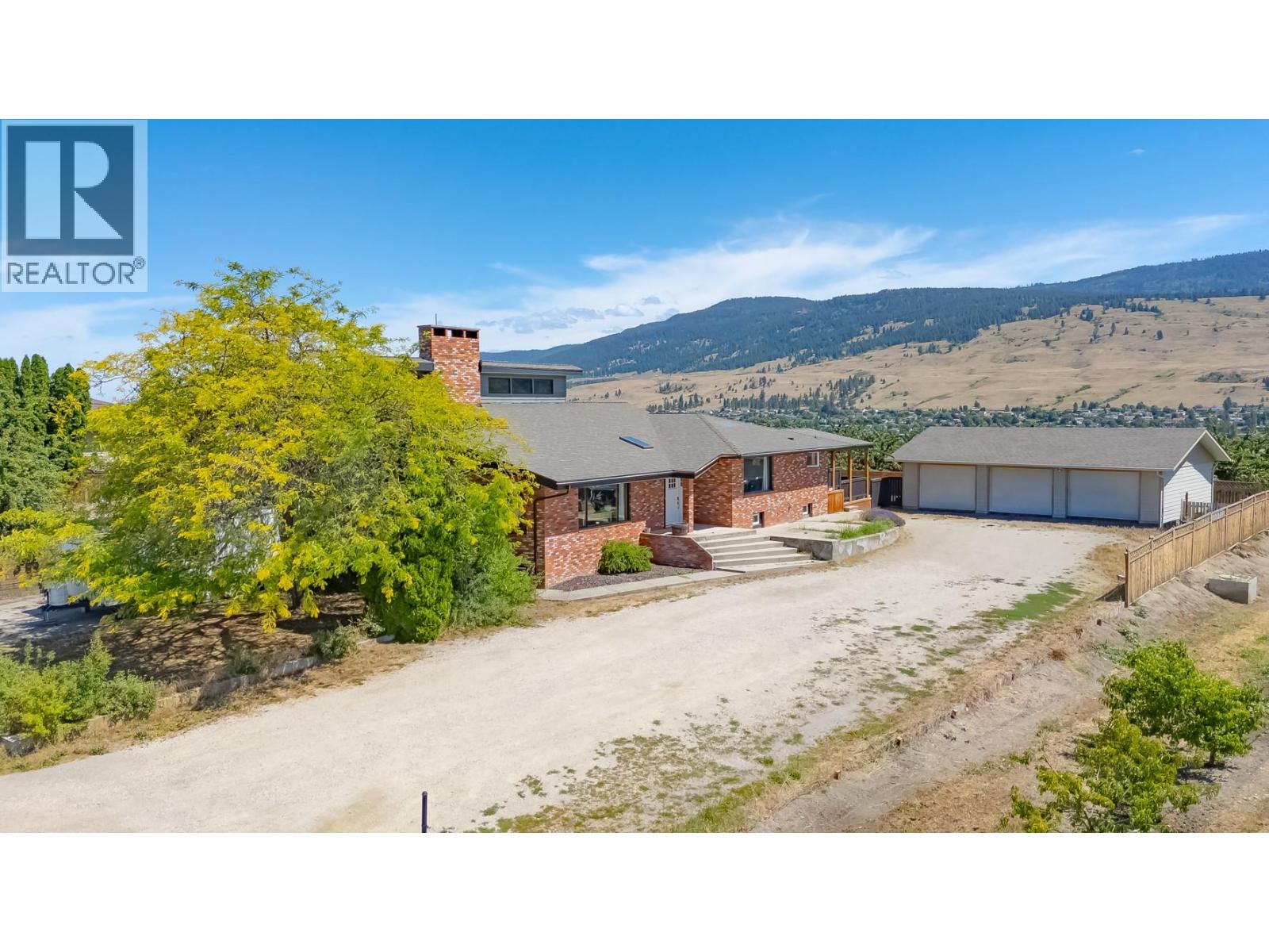 10371 Okanagan Centre Road E - 2