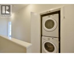 5964 Oldmill Lane, Sechelt, BC V7Z0S2 Photo 16