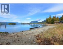 5964 Oldmill Lane, Sechelt, BC V7Z0S2 Photo 28