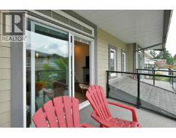 5964 Oldmill Lane, Sechelt, BC V7Z0S2 Photo 9
