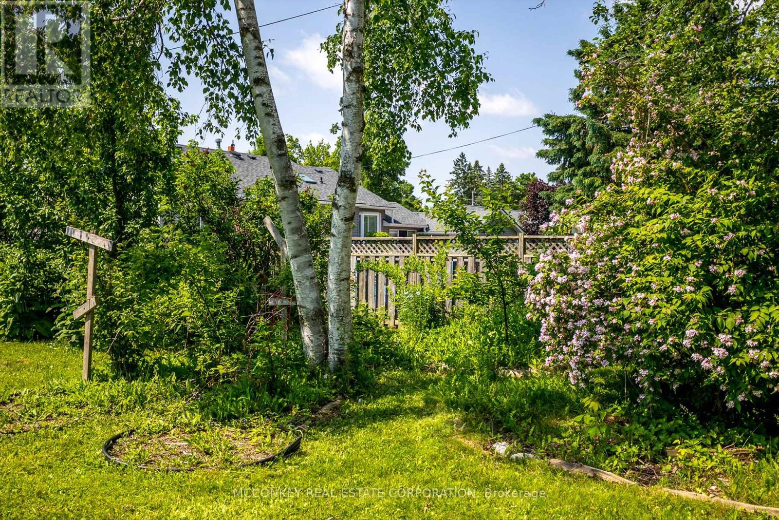 834 CROWLEY CRESCENT - 29