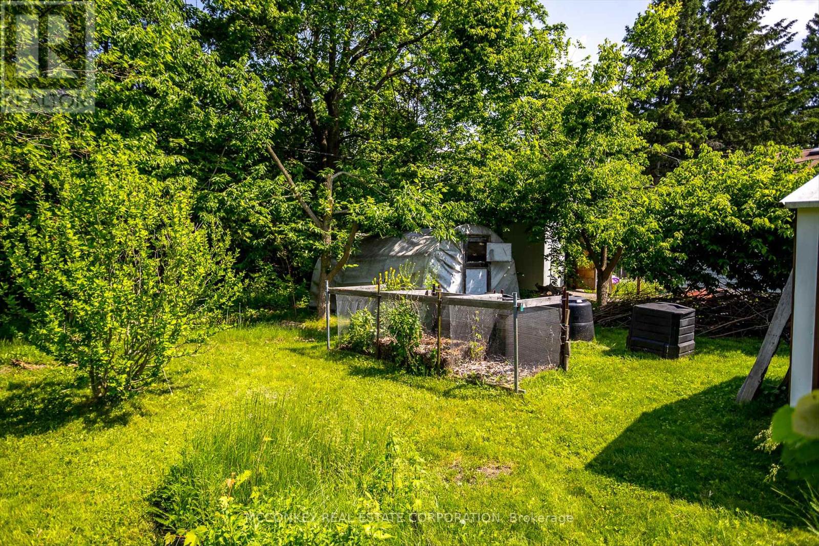 834 CROWLEY CRESCENT - 26