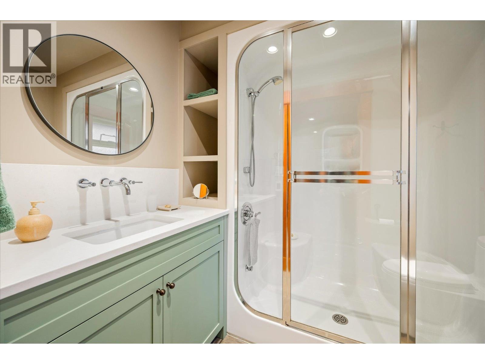 9583 EMERALD DRIVE, Whistler