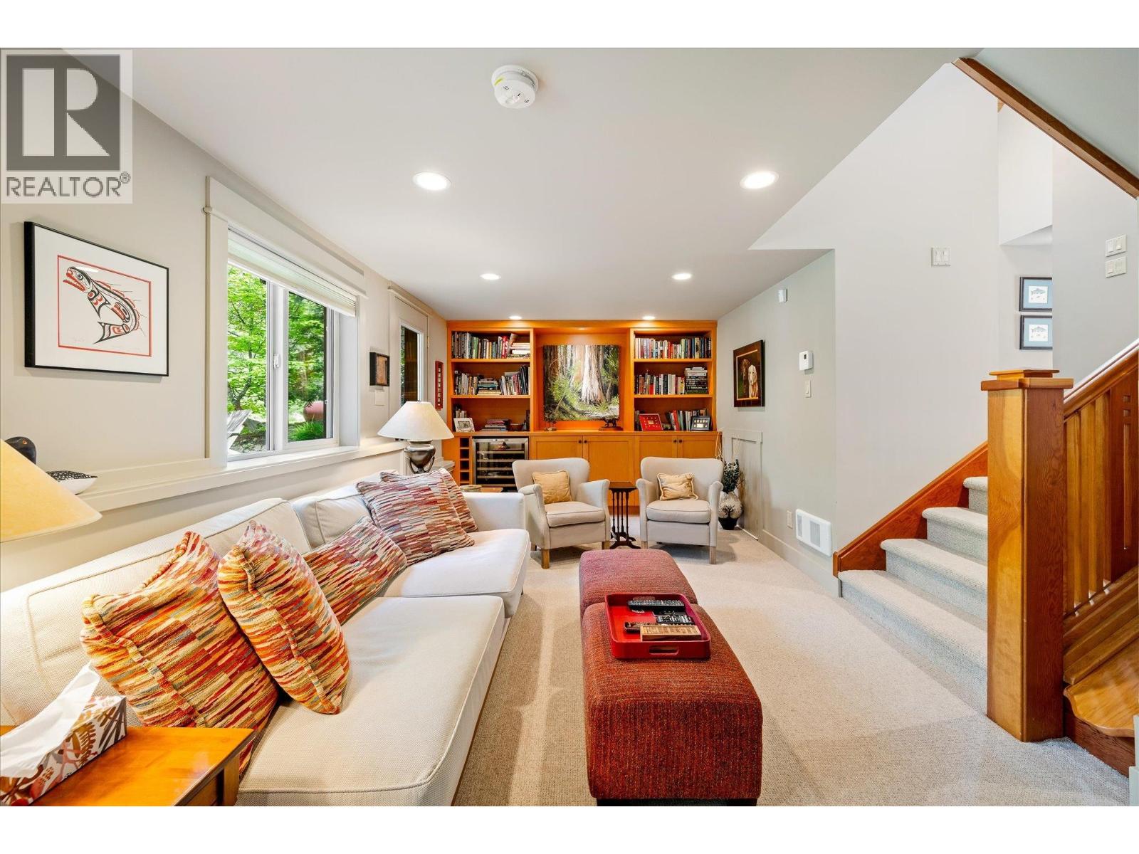9583 EMERALD DRIVE, Whistler