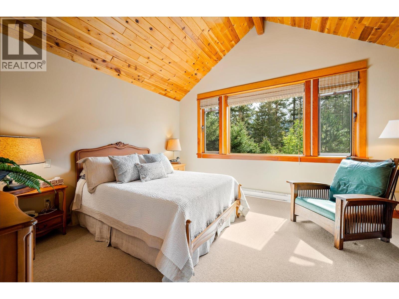 9583 EMERALD DRIVE, Whistler