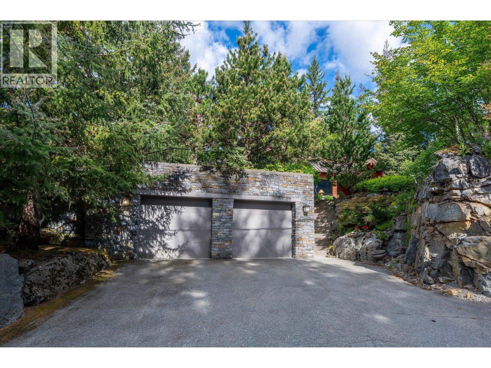 9583 EMERALD DRIVE, Whistler