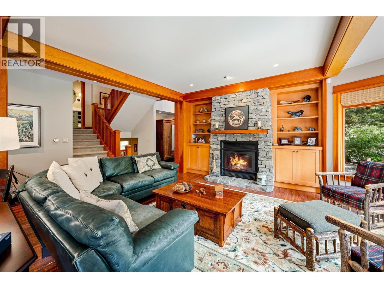 9583 EMERALD DRIVE, Whistler