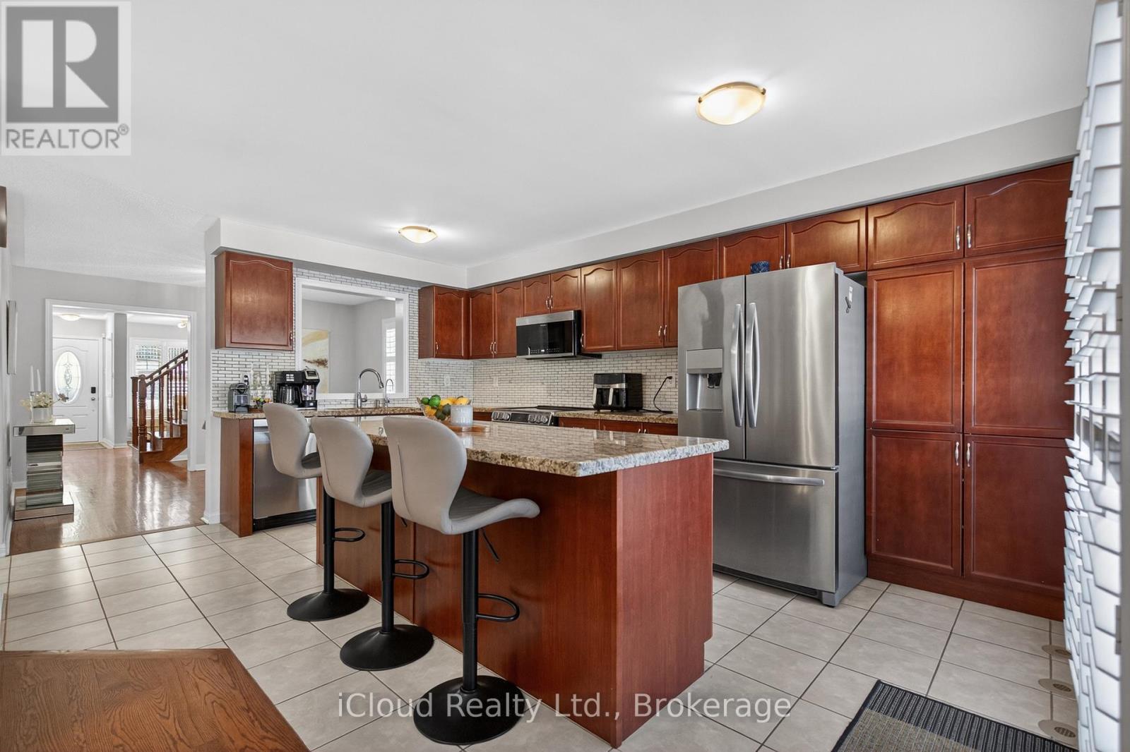 676 SPEYER CIRCLE - 12