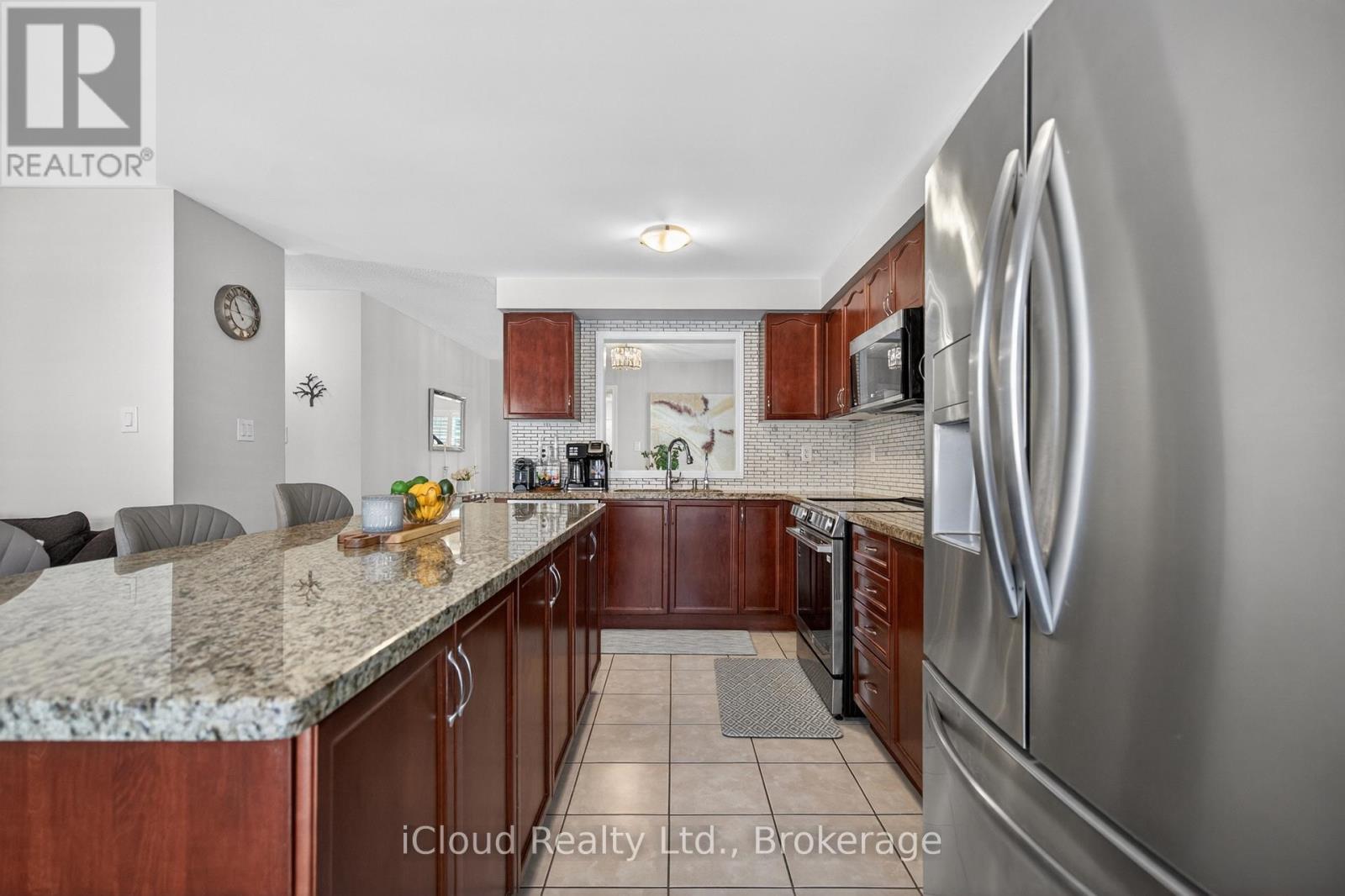 676 SPEYER CIRCLE - 13