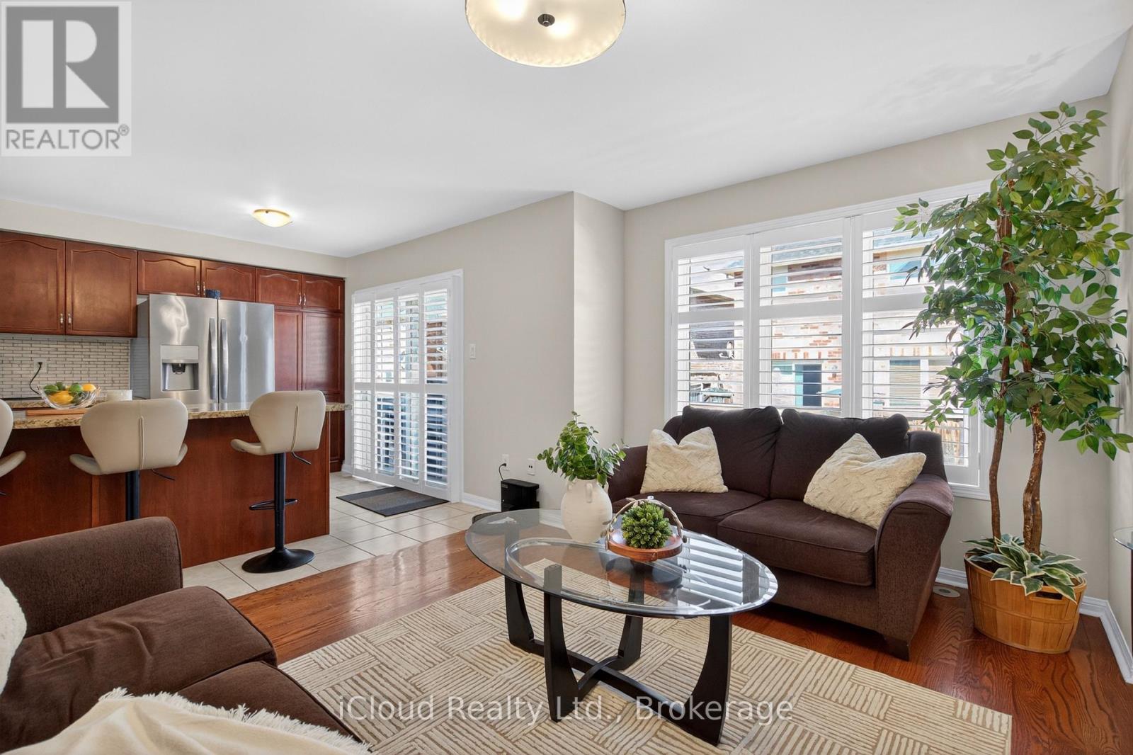 676 SPEYER CIRCLE - 19