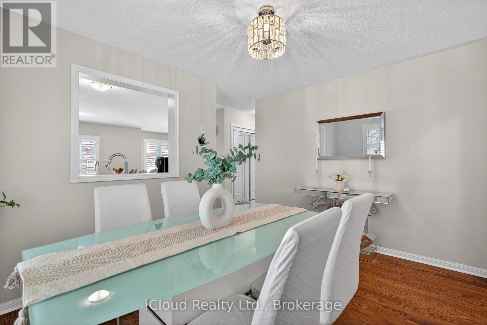 676 SPEYER CIRCLE - 10