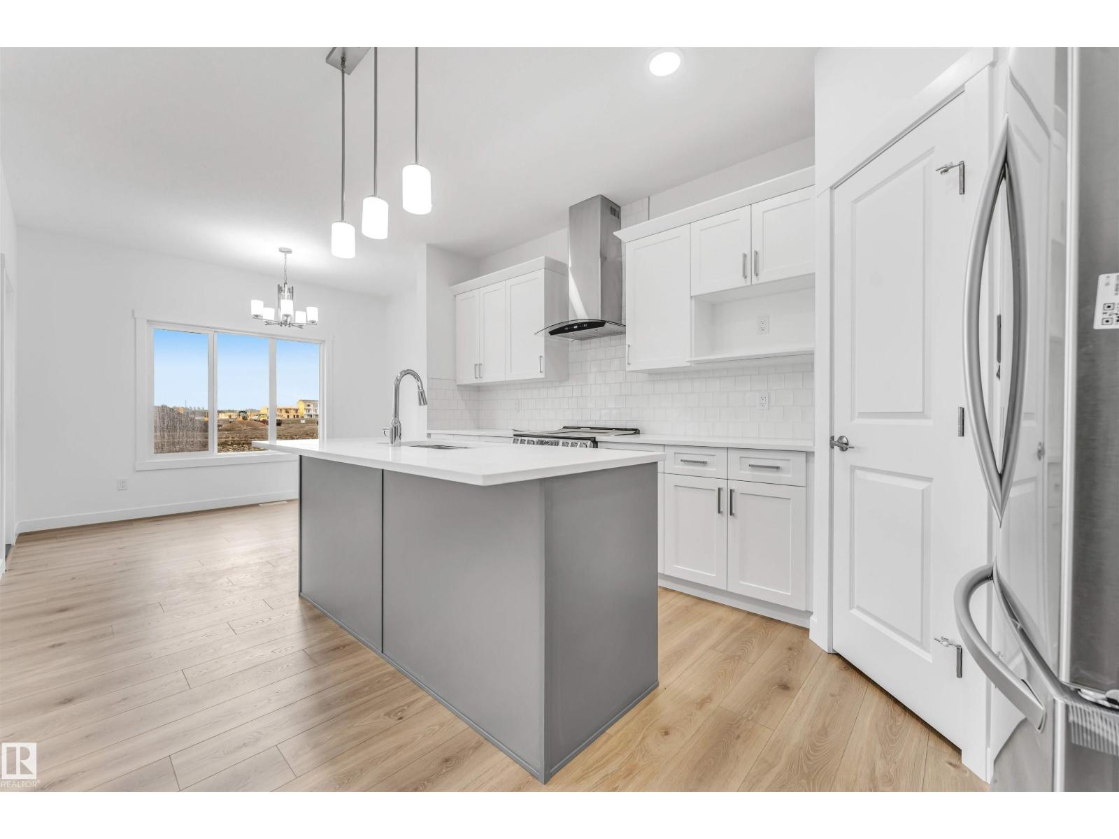 1972 210 ST NW - 14
