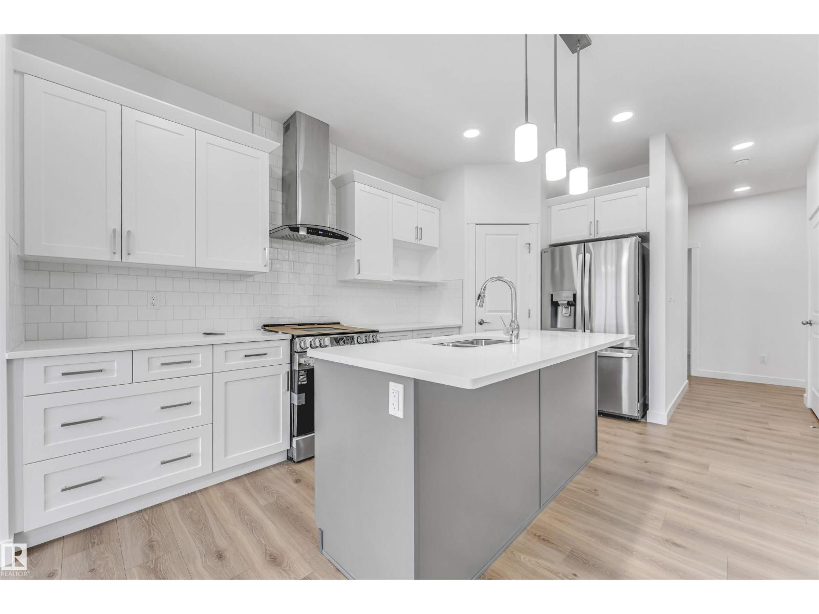 1972 210 ST NW - 16