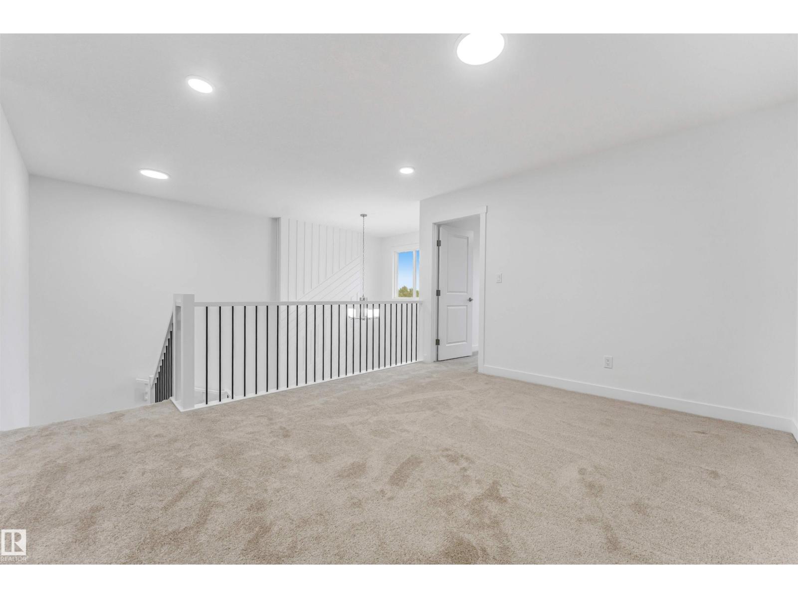 1972 210 ST NW - 32