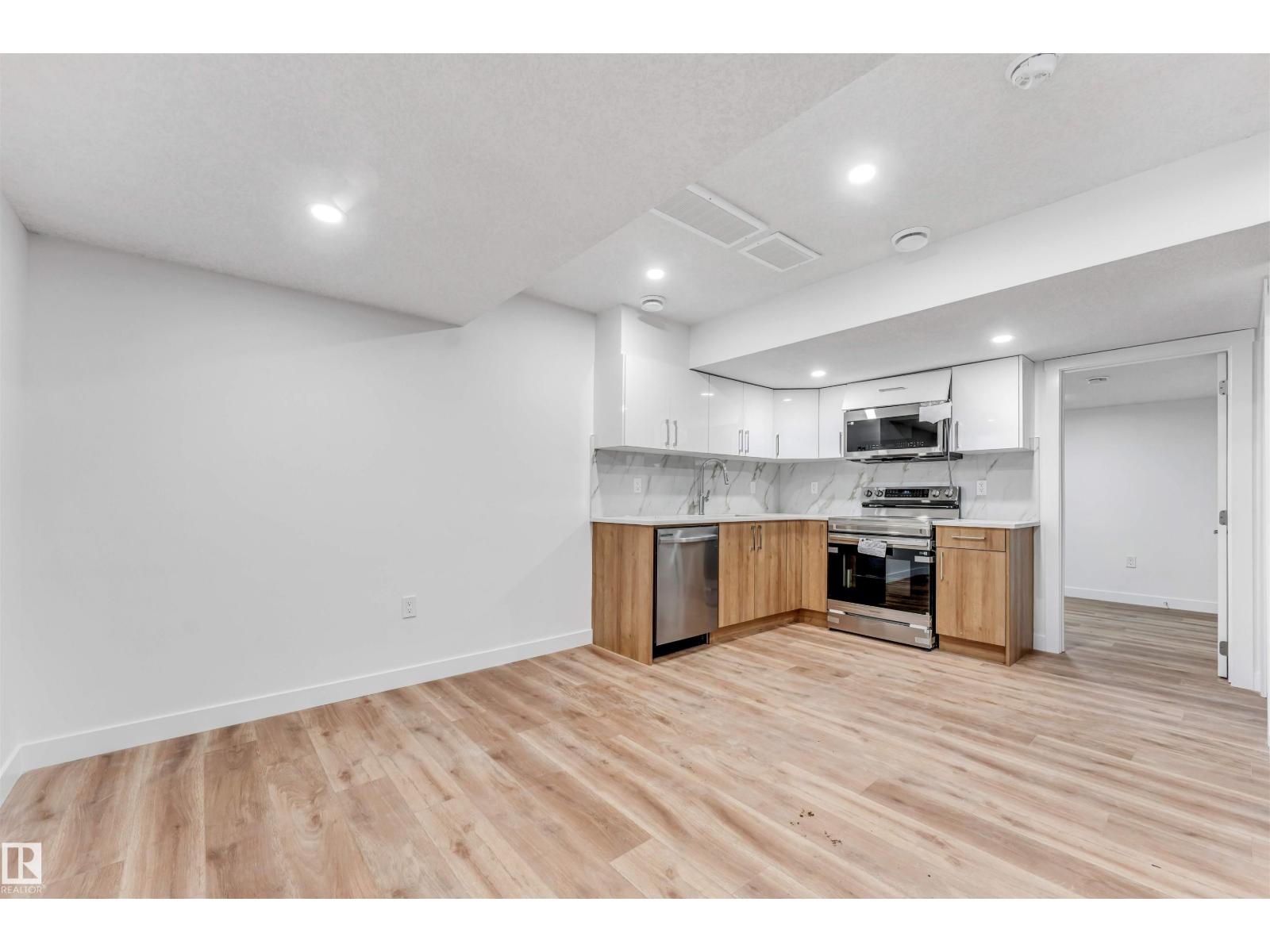 1972 210 ST NW - 58