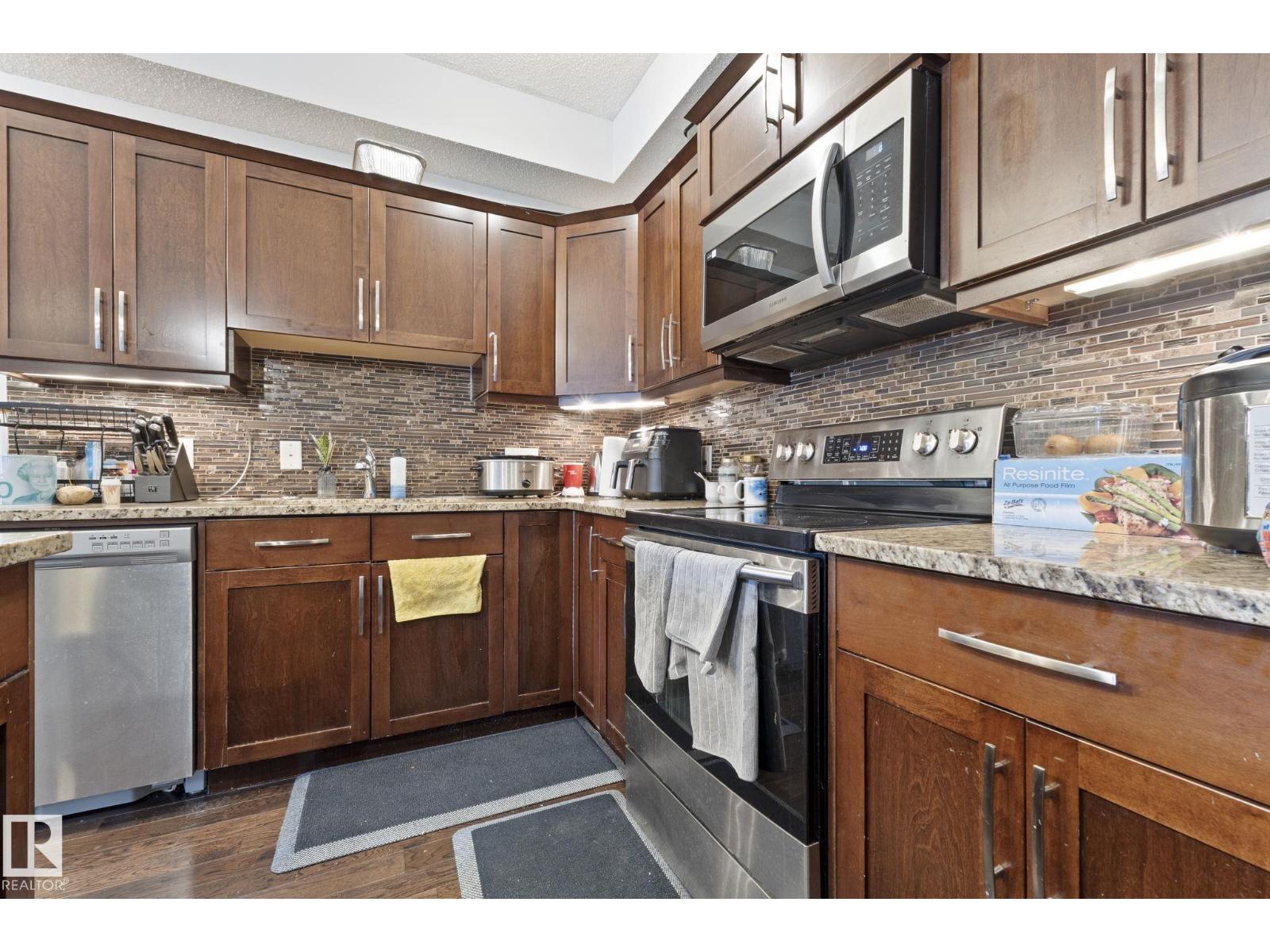 #214 10530 56 AV NW - 4