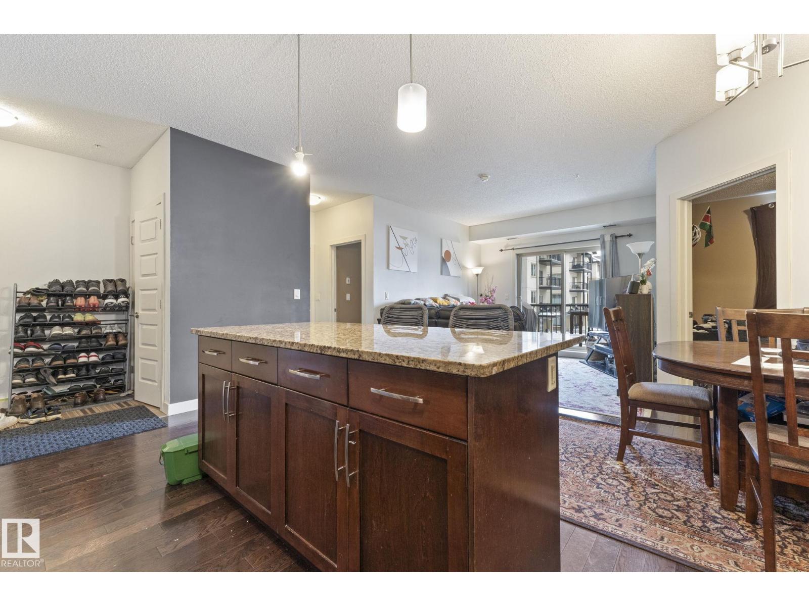 #214 10530 56 AV NW - 5