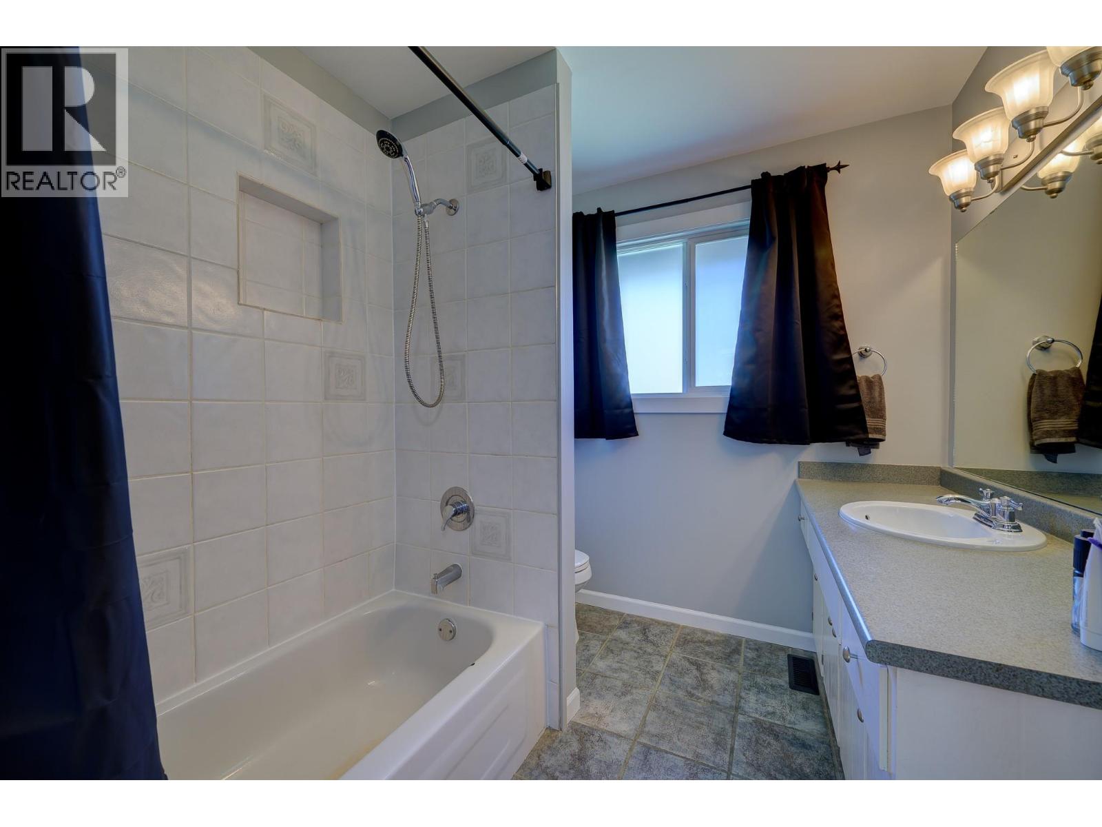 870 SUMAC Place - 13