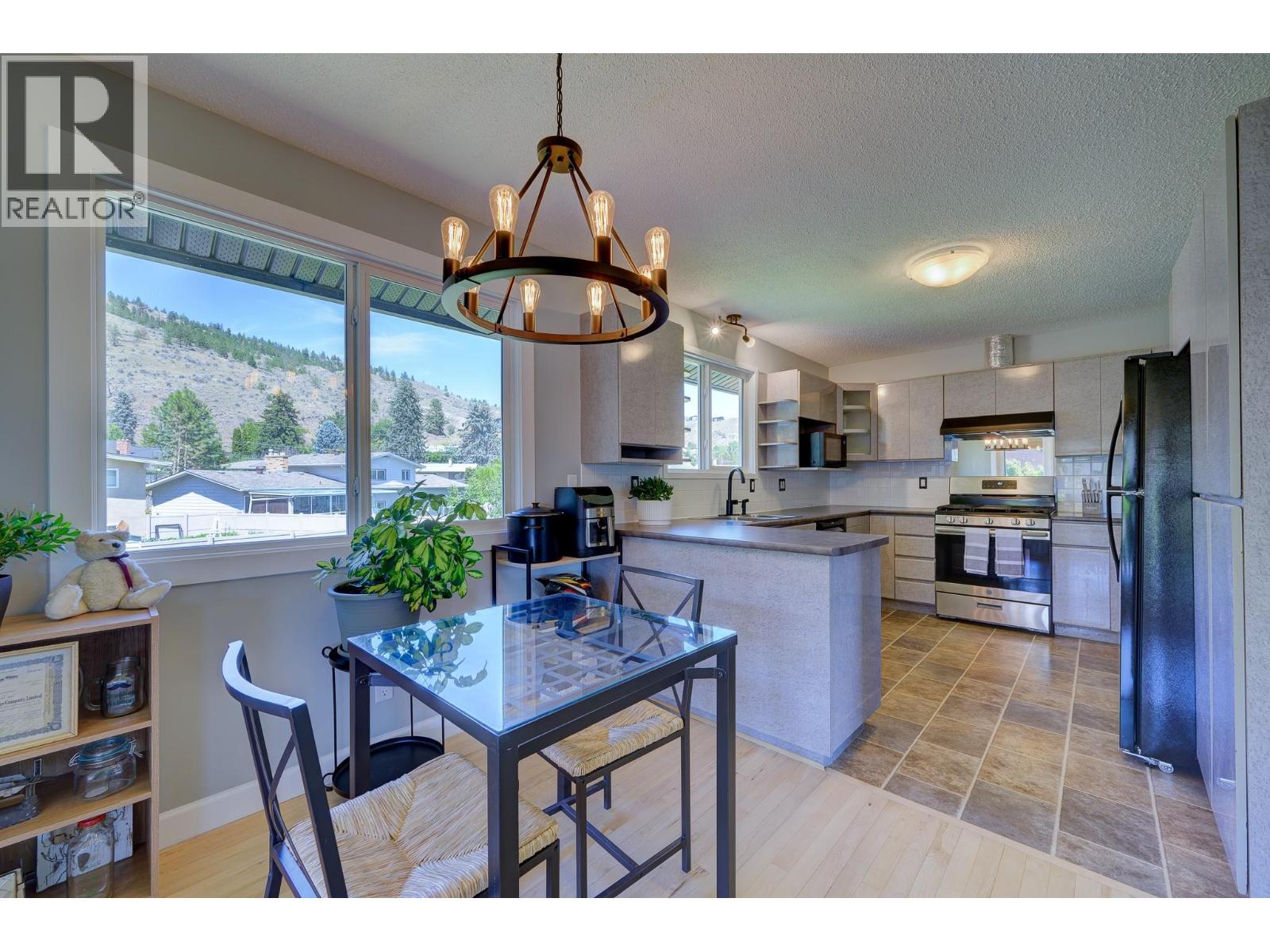 870 SUMAC Place - 6