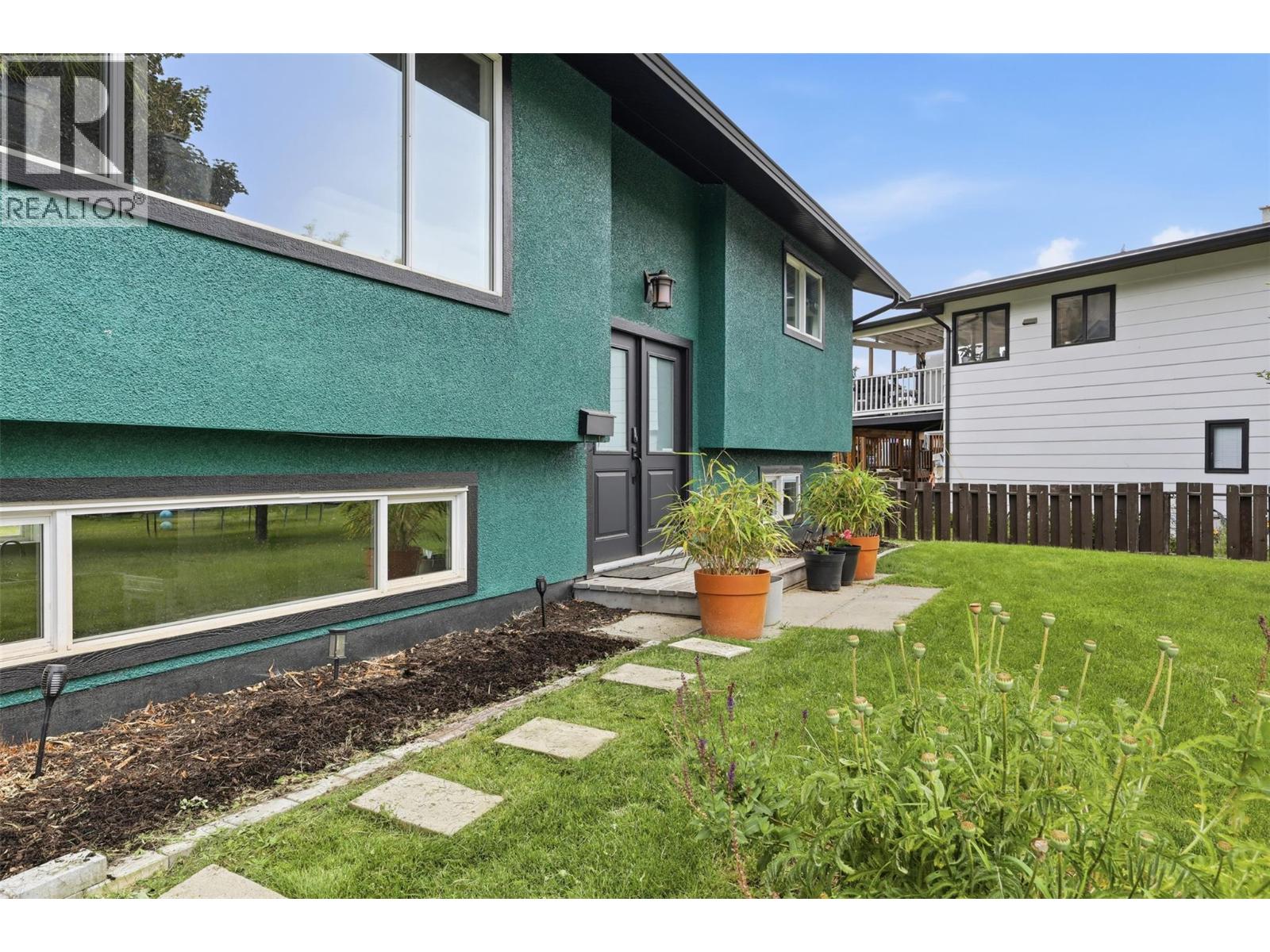 870 SUMAC Place - 40