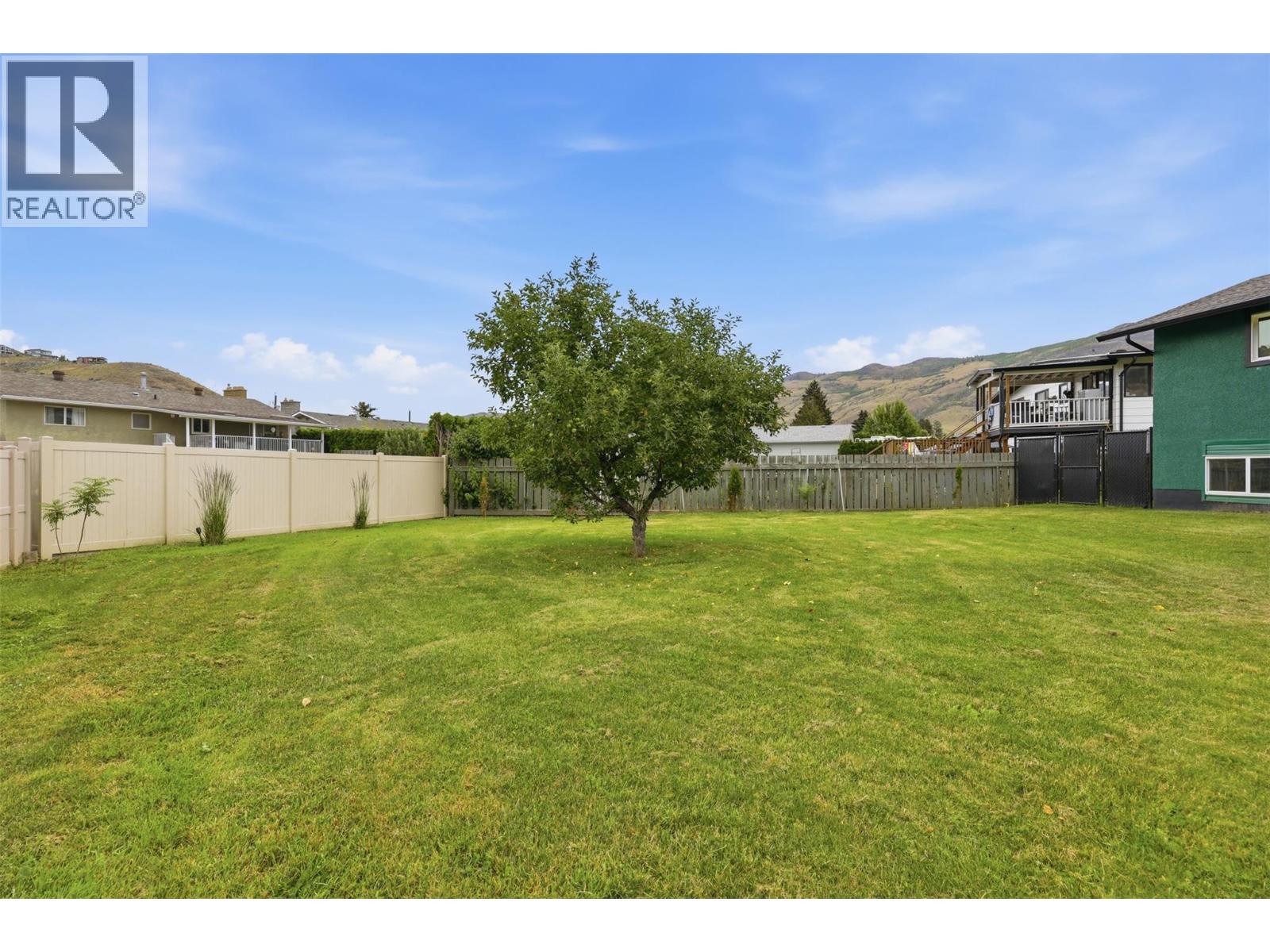 870 SUMAC Place - 32