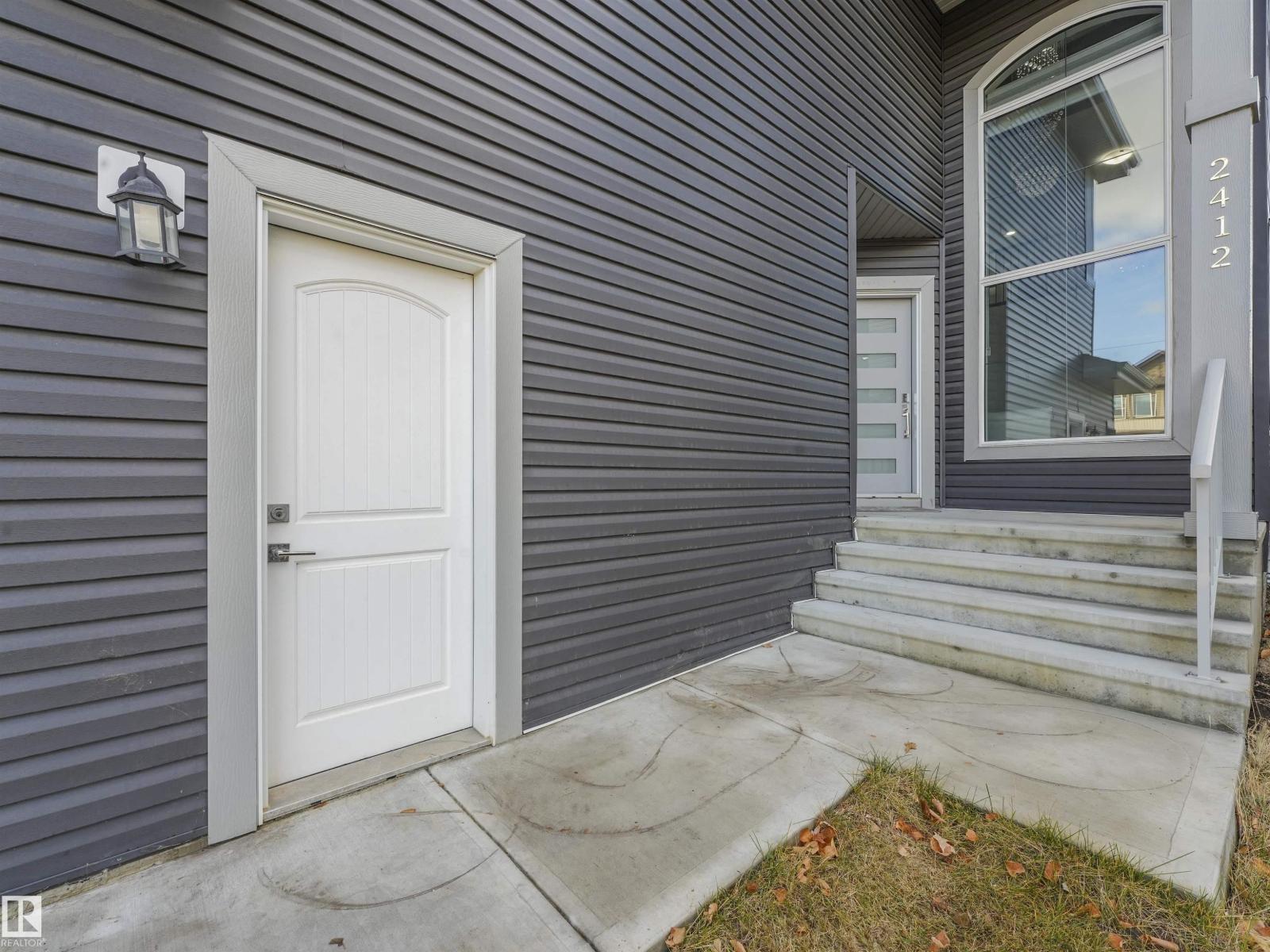 2412 14 AV NW - photo 5