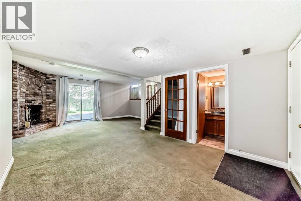 55 Woodstock Way SW - 25