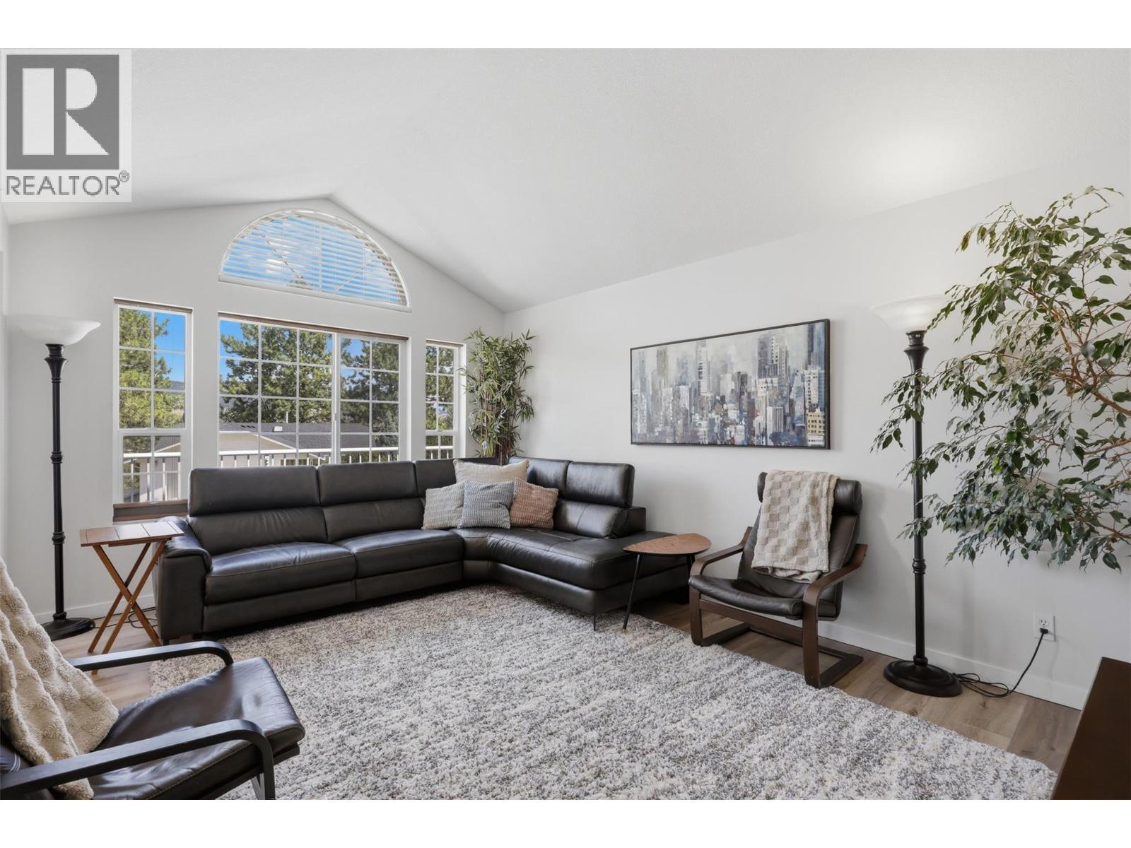 1715 COLDWATER Drive, Kamloops