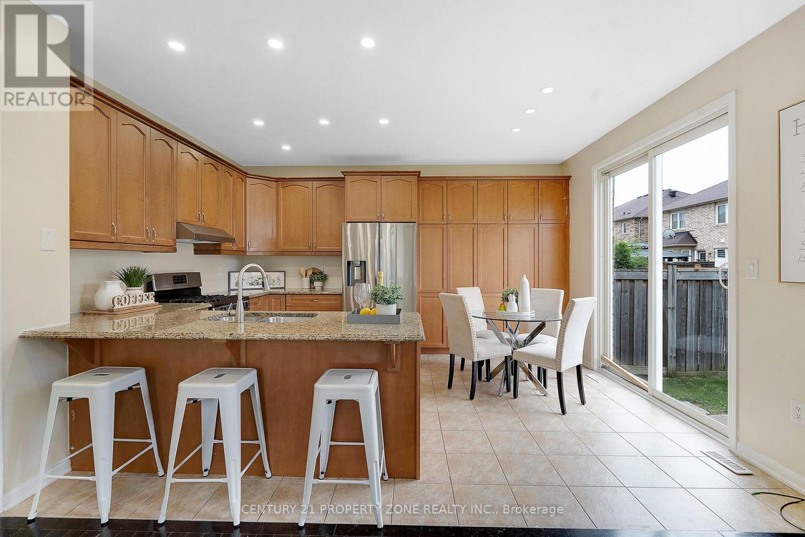 30 APPLE VALLEY WAY DRIVE - 11
