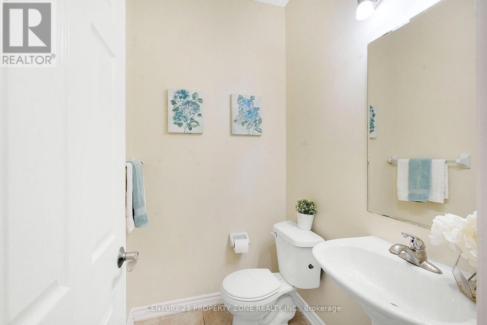 30 APPLE VALLEY WAY DRIVE - 13