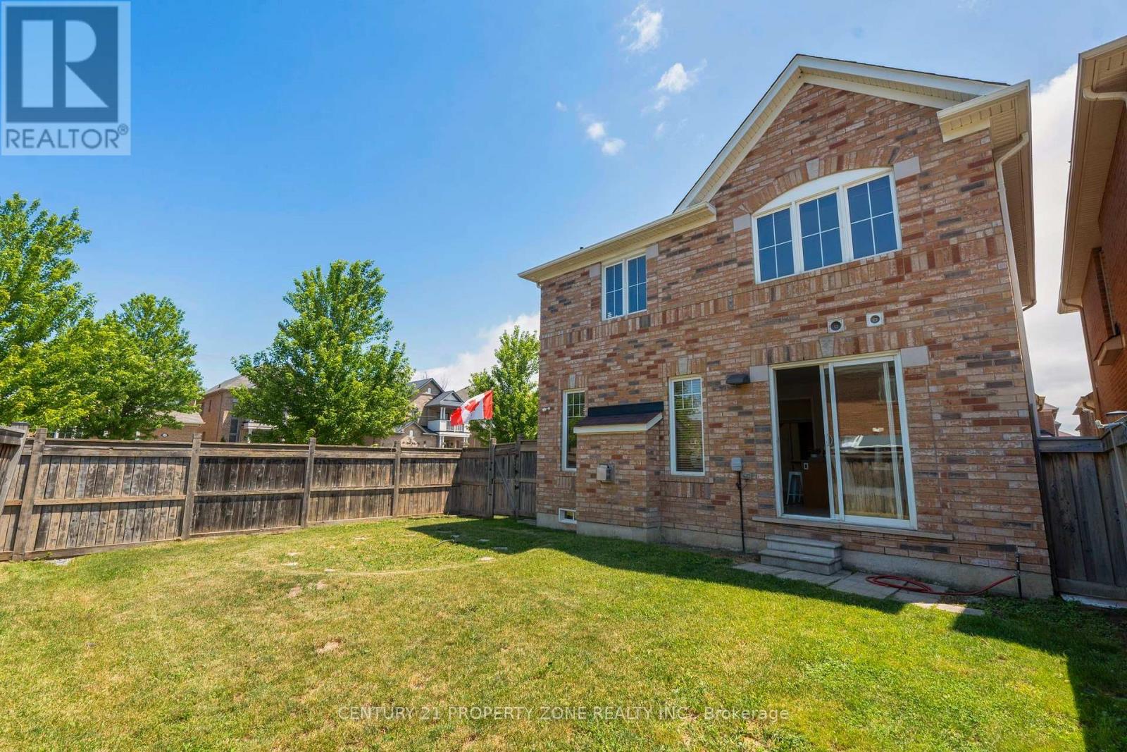 30 APPLE VALLEY WAY DRIVE - 29