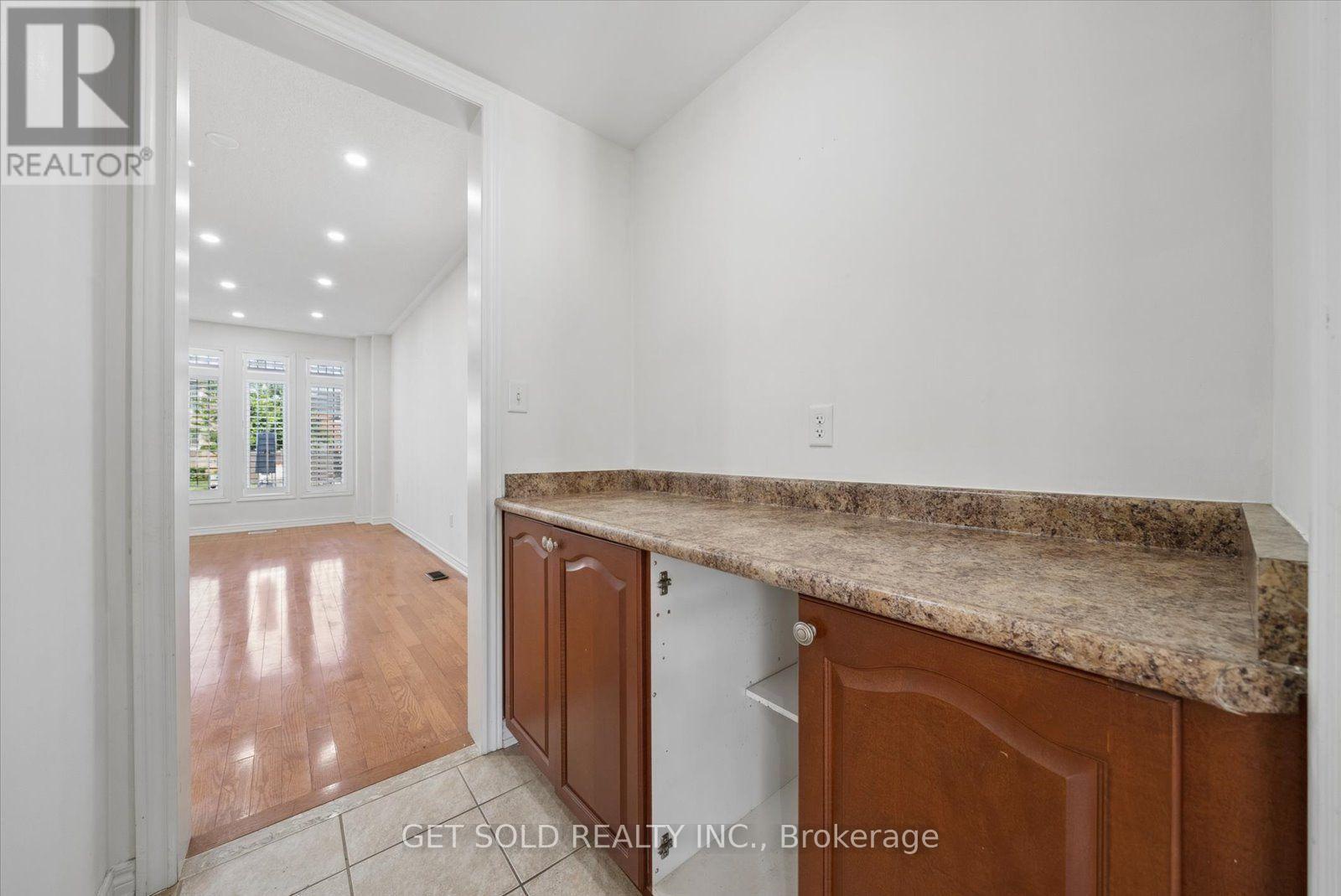 135 EARLSBRIDGE BOULEVARD - 13