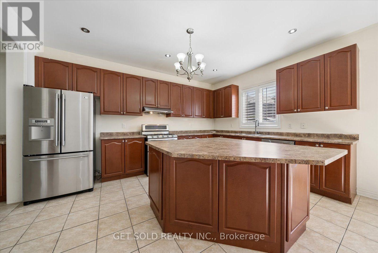 135 EARLSBRIDGE BOULEVARD - 16