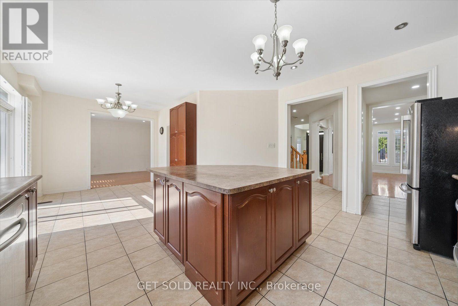 135 EARLSBRIDGE BOULEVARD - 17