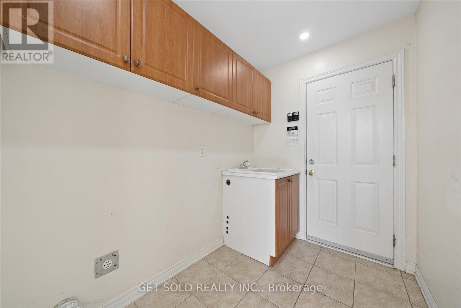 135 EARLSBRIDGE BOULEVARD - 22