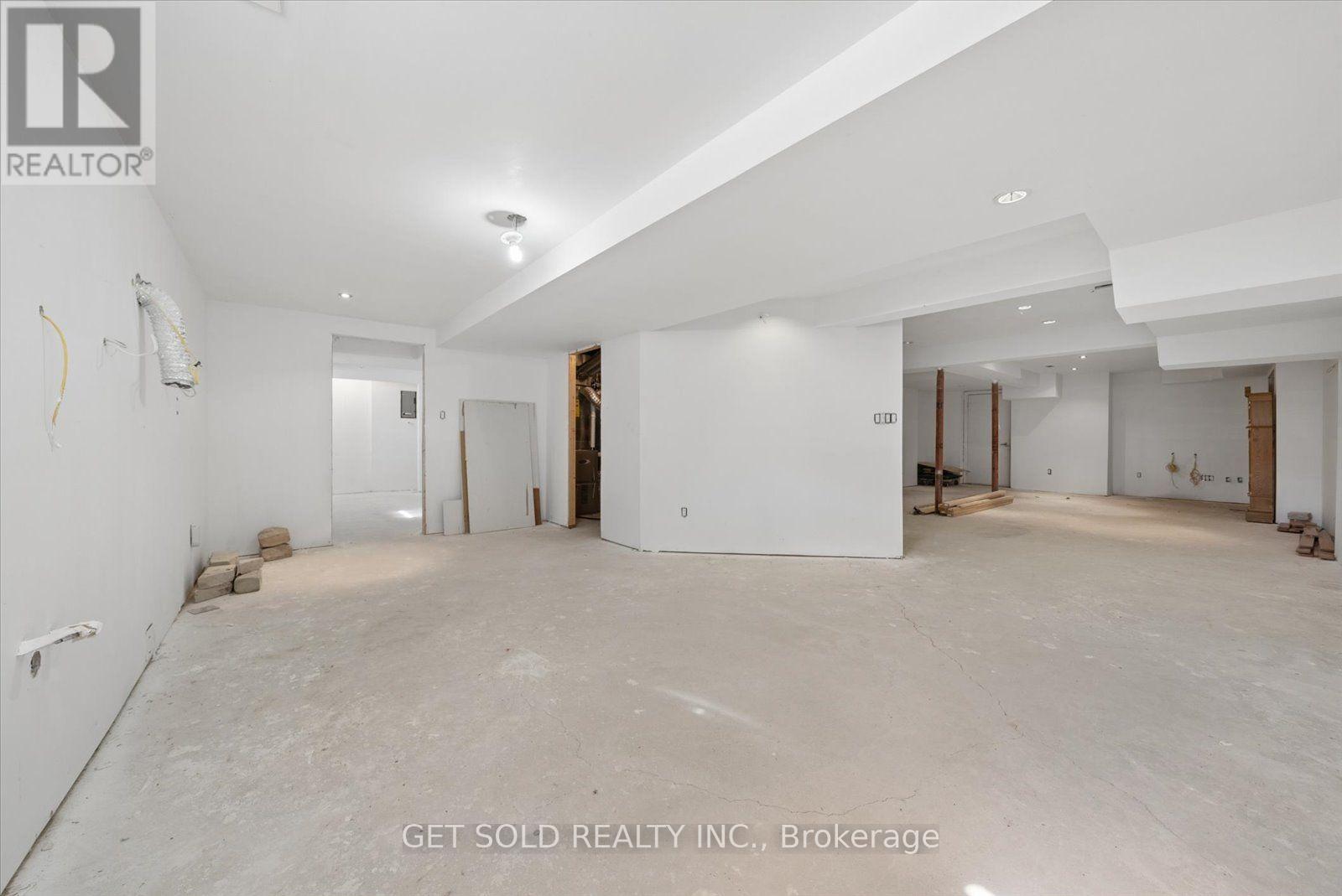 135 EARLSBRIDGE BOULEVARD - 41