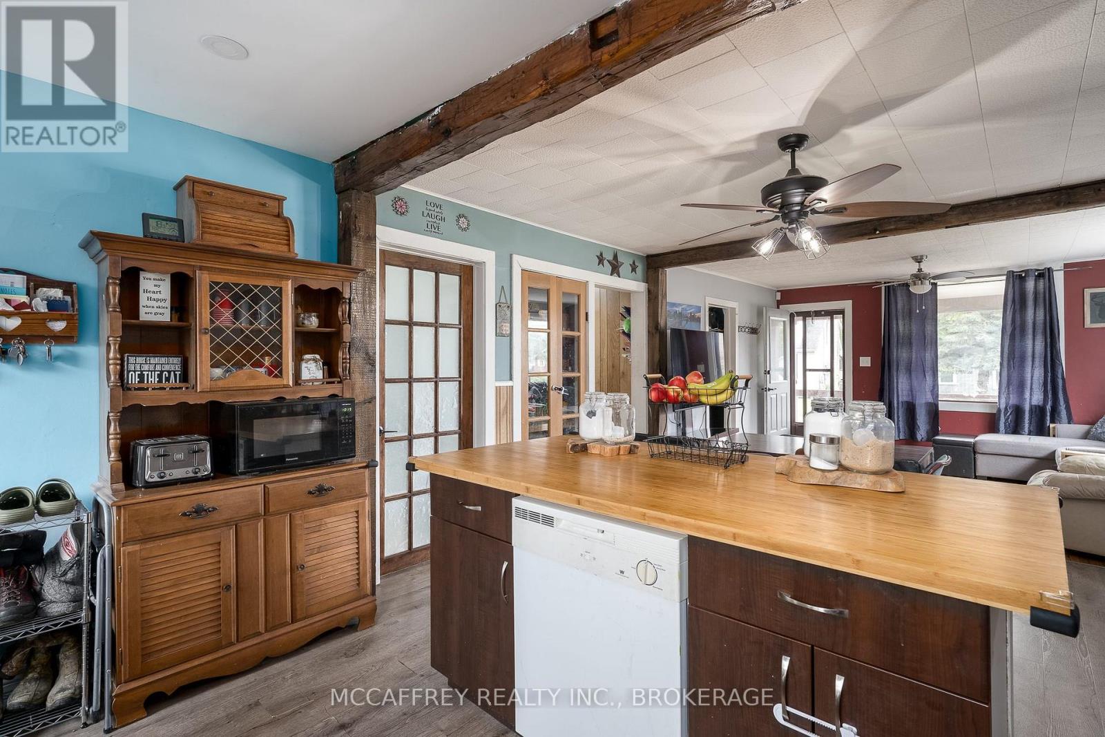 525 CANNIFTON ROAD N - 18