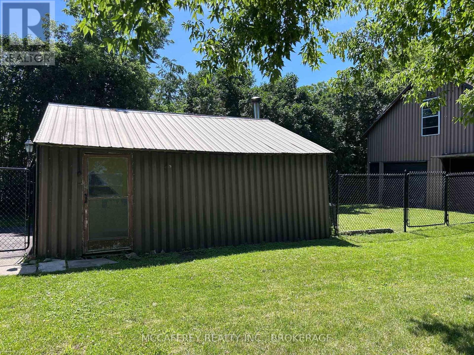 525 CANNIFTON ROAD N - 42